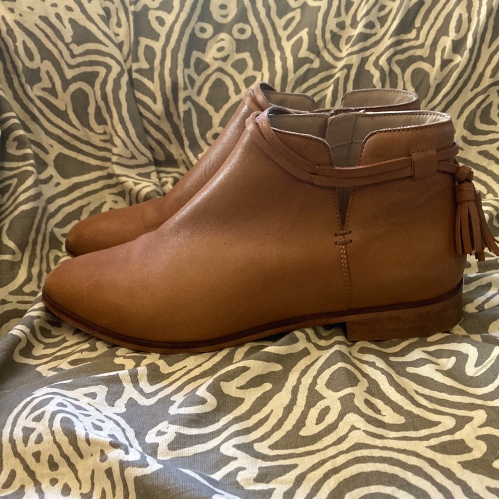 Diba womens booties 10